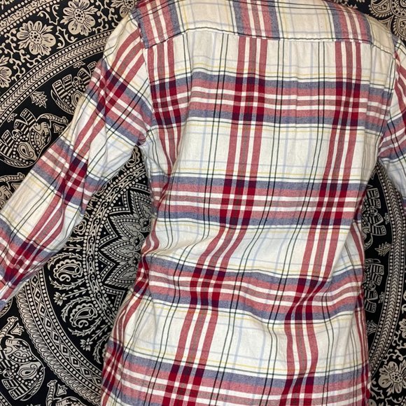 Gap Red and White Flannel - Picture 4 of 5